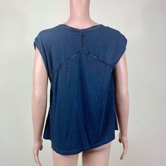 American Eagle Outfitters Women’s Sz S/P blue v neck cotton tee shirt - Picture 3 of 9